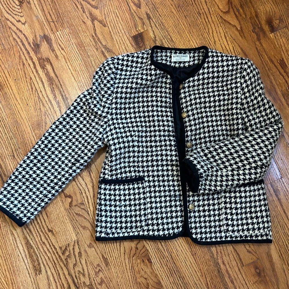 Alfred Dunner Lady Jacket Houndstooth Black and White Chanel Style